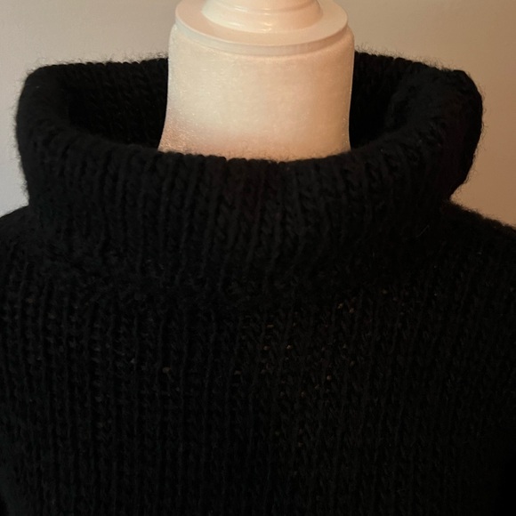 Calvin Klein Jeans Sweater - Picture 2 of 8